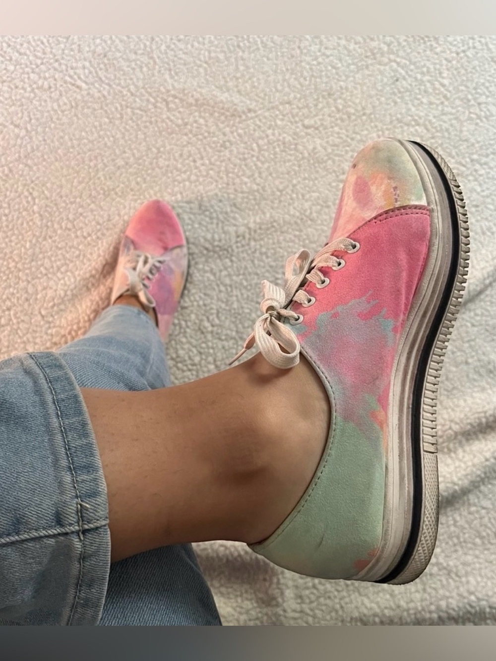 Women’s tie-dye platform sneakers